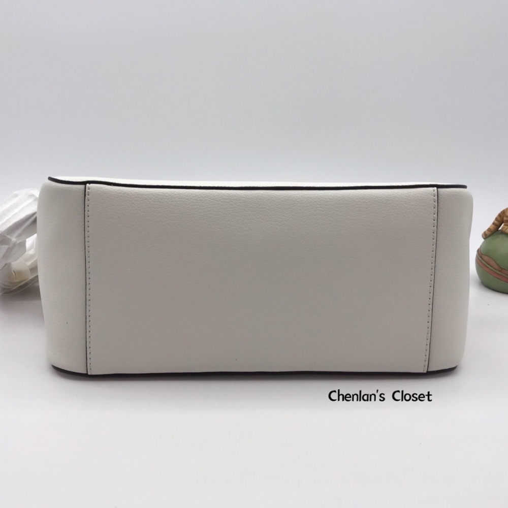 NWT Michael Kors Charlotte LG Set - Picture 6 of 10